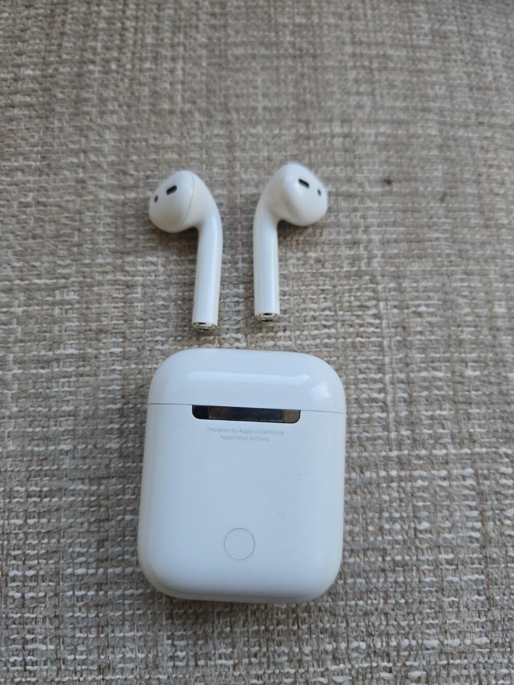 Airpods A1602 2nd Generation Bluetooth Tested And Working
